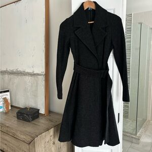 THEORY body flare coat in dark gray XS